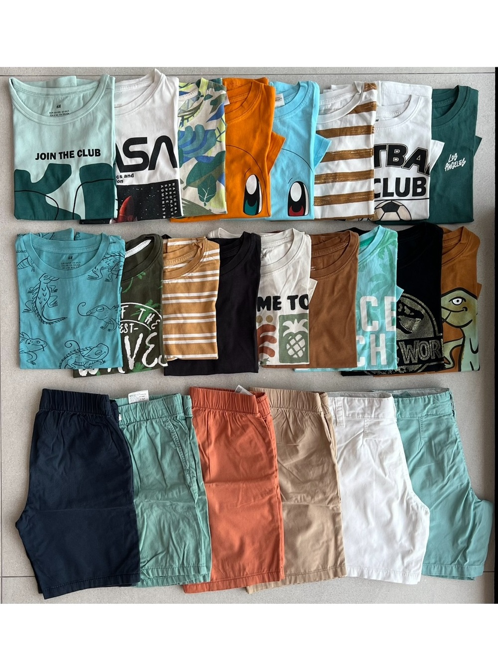 23 pieces Boys clothes bundle: t-shirts & shorts